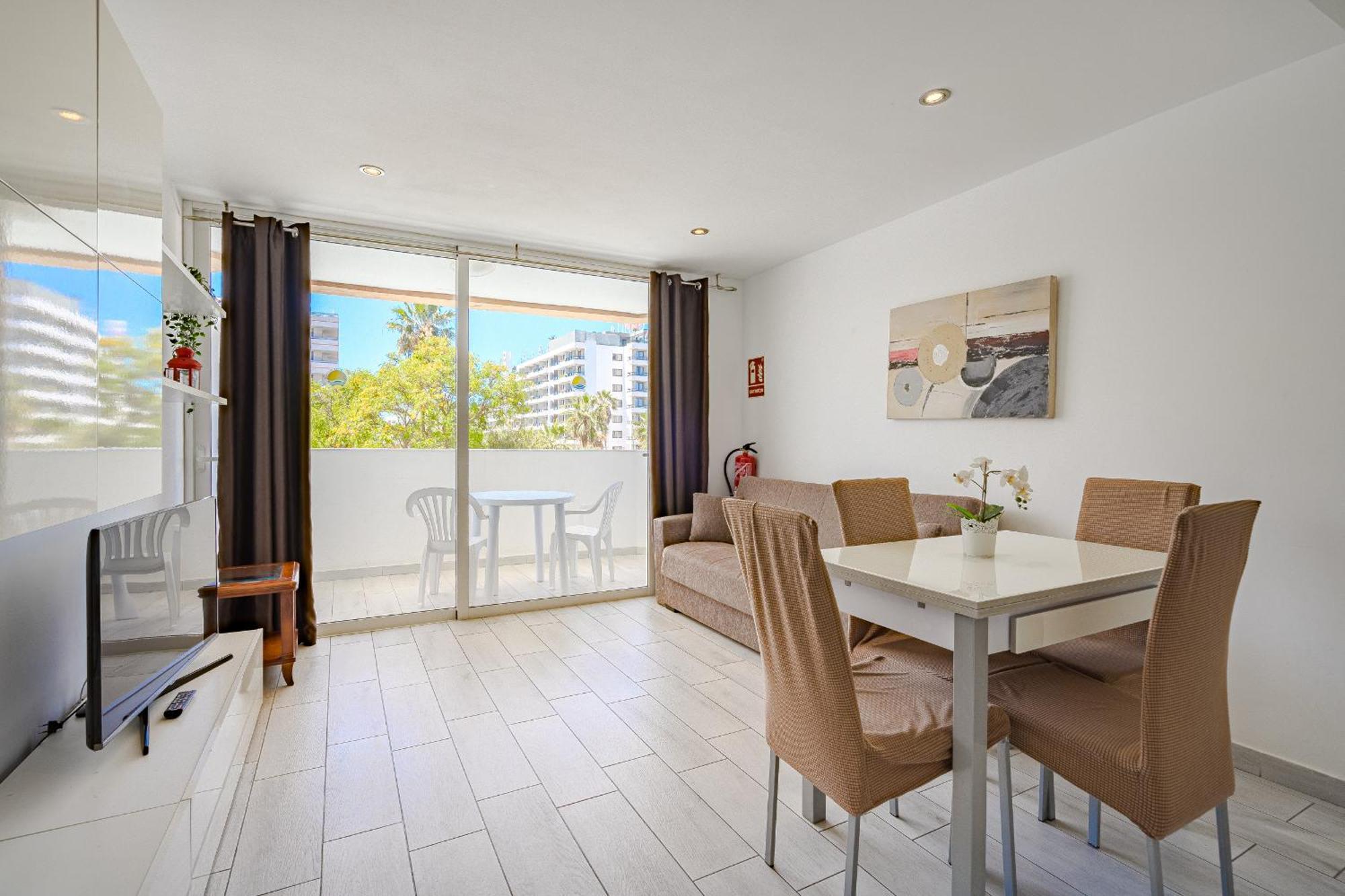 Un Dormitorio En Playa De Las Americas Costa Adeje  Exterior foto