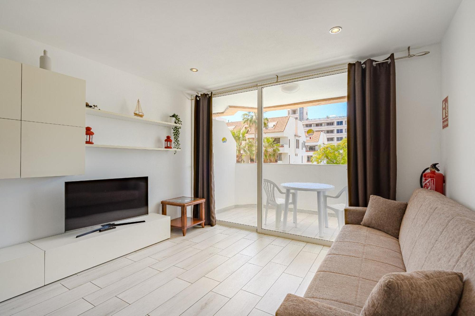 Un Dormitorio En Playa De Las Americas Costa Adeje  Exterior foto